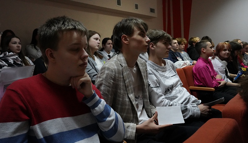 В Обнинске прошла творческая встреча с участниками съёмочной группы фильма «Подольские курсанты»