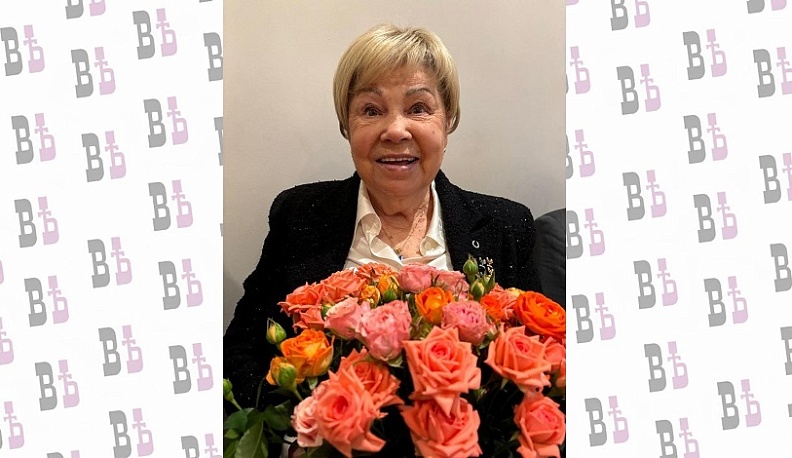 Губернатор Владислав Шапша поздравил Ларису Латынину с юбилеем