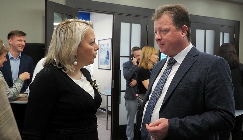 В Калуге открылся межрегиональный кадровый форум