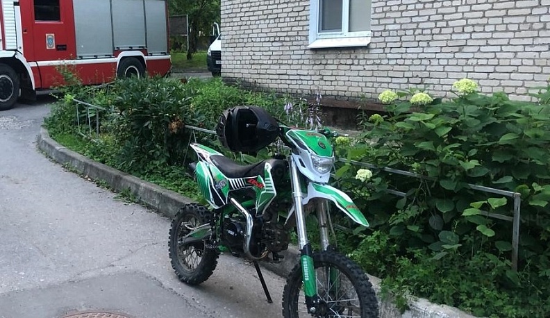 В Калуге в районе 906-й базы мотоциклист наехал на пешехода