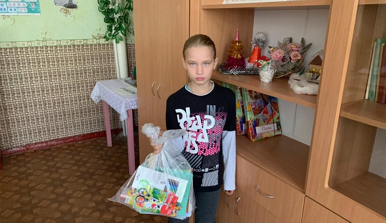 Калужская область снабдила школьными принадлежностями младшеклассников из ЛНР