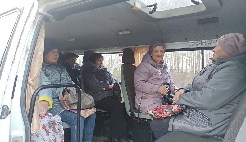 В Калужской области с начала года на осмотры и диспансеризацию доставили более двух тысяч пенсионеров из сельской местности