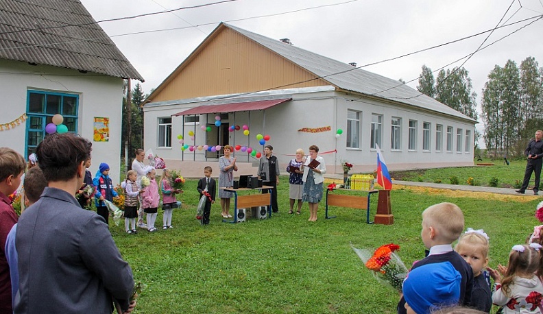 Обновленная школа в селе Огорь Жиздринского района приняла своих учеников