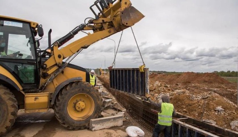 До конца года завершится  строительство дороги от Южного обхода до улицы Серафима Туликова