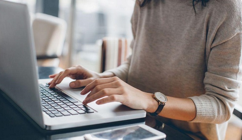 В Калужской области непривитых работников торговли и общепита могут перевести на удаленку