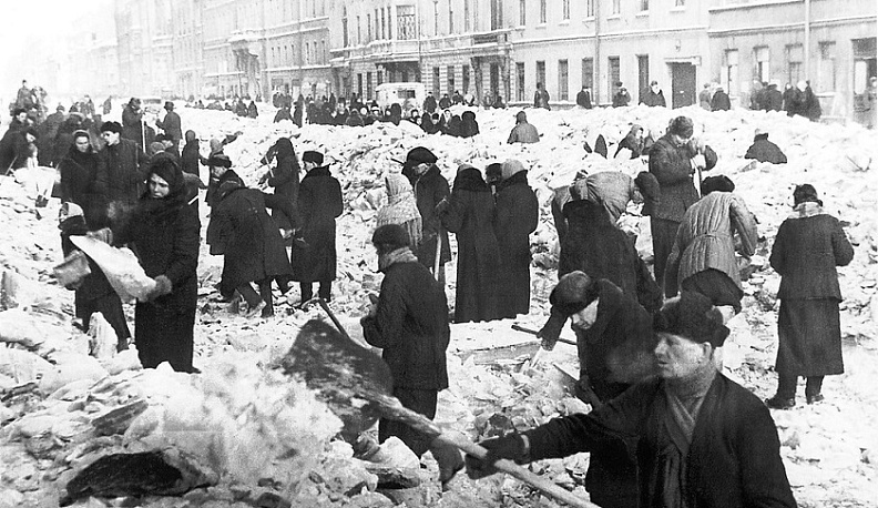 Сегодня день полного снятия блокады Ленинграда