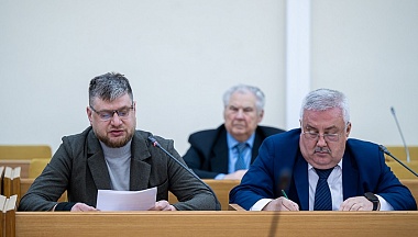 Владислав Шапша призвал руководителей органов власти региона внимательно отнестись к мероприятиям по подготовке к весеннему половодью и пожароопасному сезону