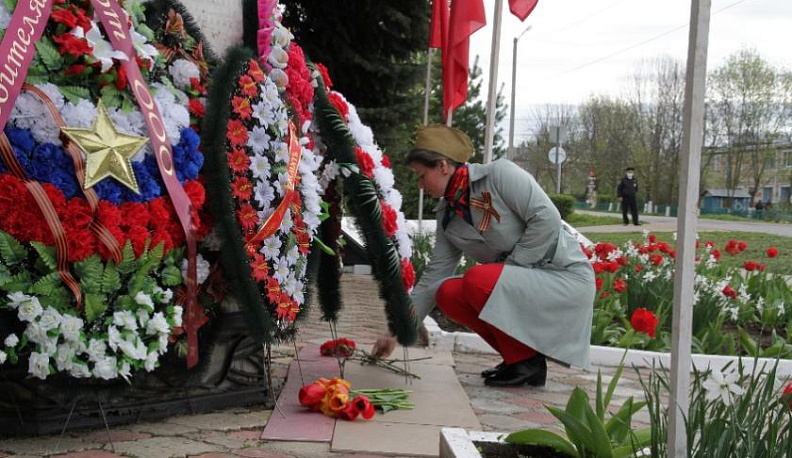 В Барятинском районе возложили венки к воинскому мемориалу Зайцева Гора