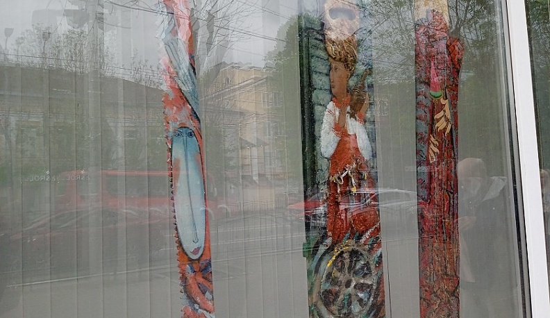 Калужский художник выпустил альбом, посвященный фузинкам