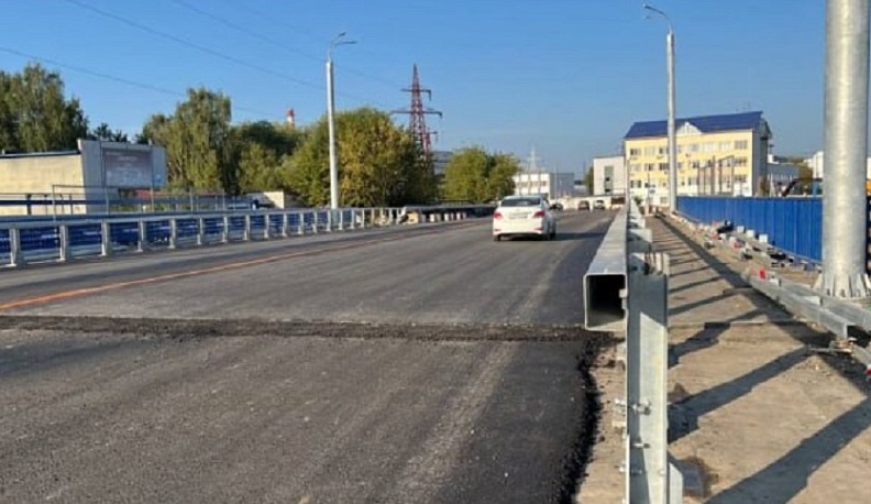 В Калуге открыли движение по Синим мостам