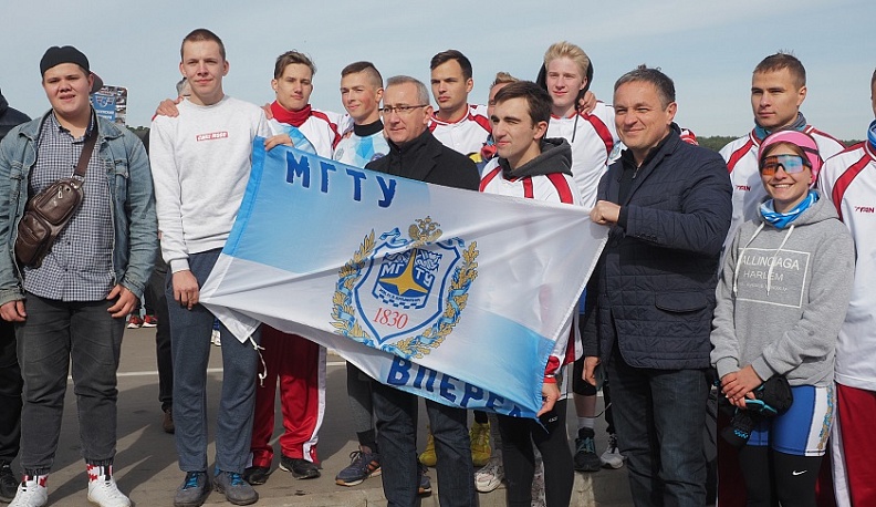 Бауманцы победили в студенческой регате в Калуге