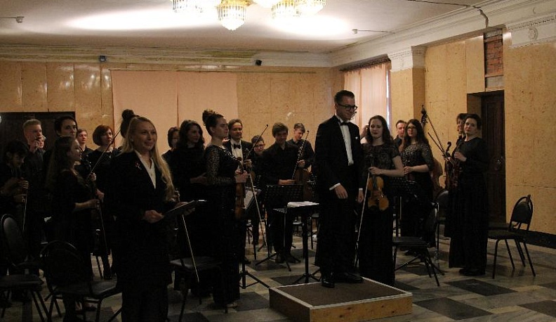 Студенты калужского музыкального колледжа спели «Женитьбу Фигаро».