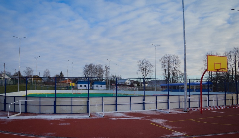 В Сухиничах построили новый стадион