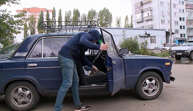 В Обнинске мигрант угнал машину