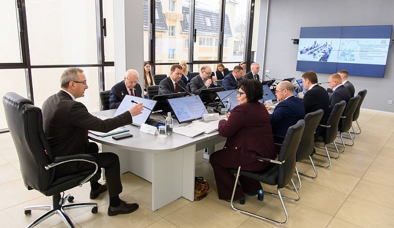 Владислав Шапша оценил работу минстроя Калужской области и поставил задачи на 2023 год