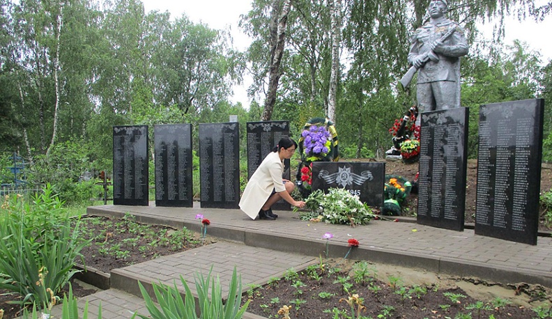 Жиздринцы присоединились к памятным акциям, приуроченным ко Дню памяти и  скорби