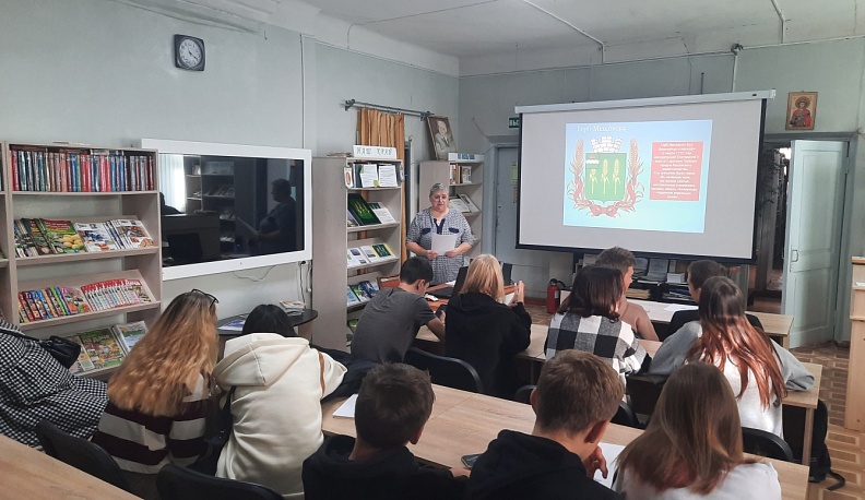 Первокурсники Мещовского педколледжа больше узнали о славной истории древнего города