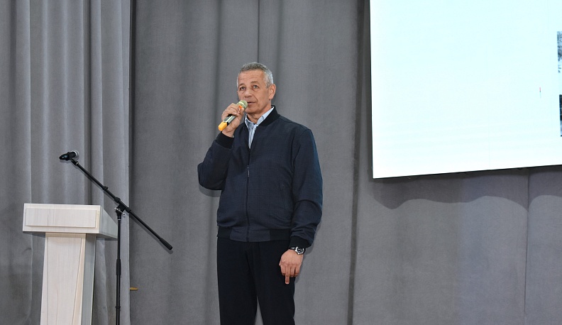 В Кирове выступили историки и поисковики