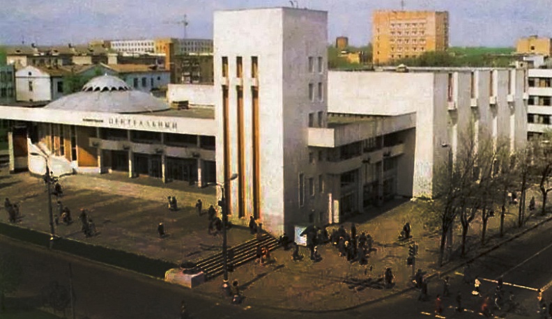 Пошли в кино, ребята?!