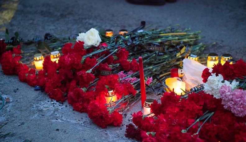 Владислав Шапша выразил соболезнования родным и близким жертв нападения на школу в Казани