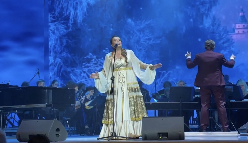 Владислав Шапша поздравил с юбилеем артистку Лидию Музалеву