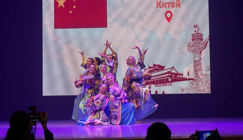 Хореографический ансамбль «Калужаночка» ДШИ № 6 пригласил своих поклонников в путешествие 