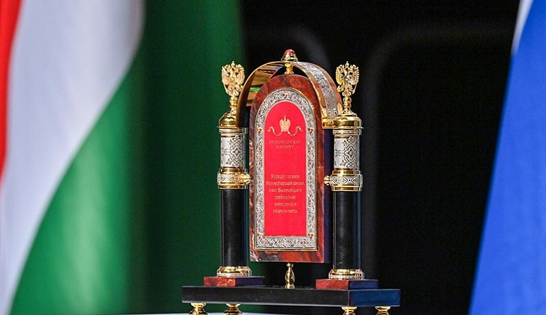 Крепим традиции