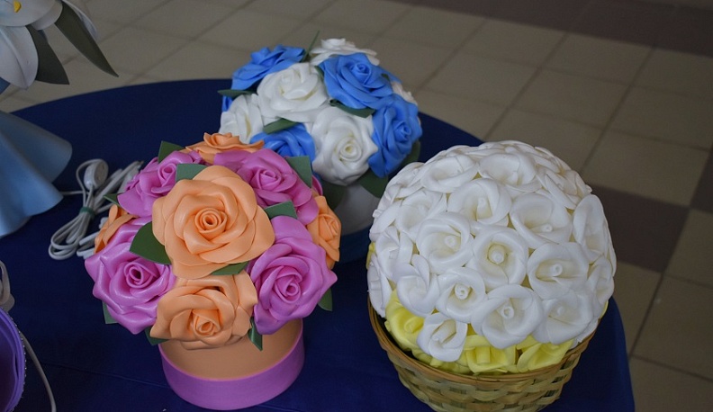 В Кирове открылась выставка необычных светильников