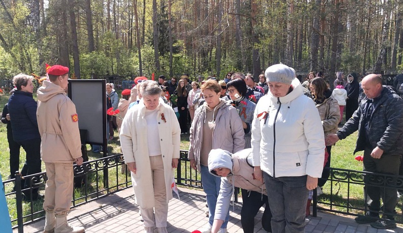 В Юхнове состоялся автопробег по боевым местам