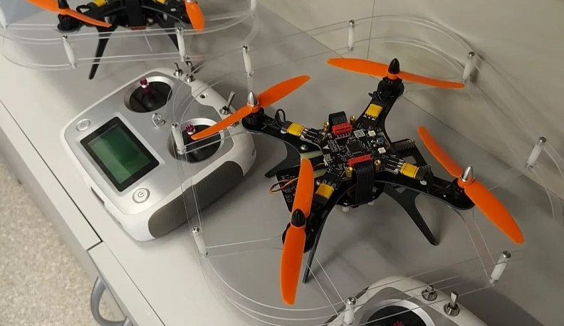 В калужской школе открылась лаборатория дронов для юных авиаторов