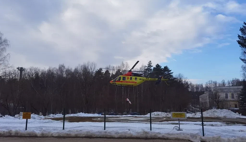 Санавиация доставила двухлетнего ребенка в калужскую областную больницу