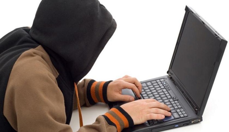 Курортный знакомый «развел» калужанина на 10 тысяч рублей