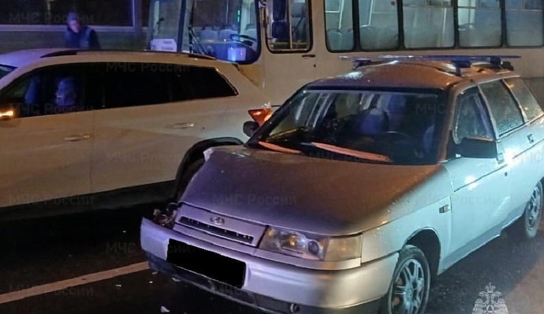 Три автомобиля столкнулись под Калугой 