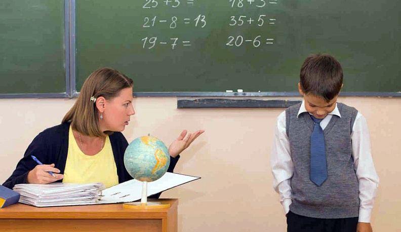 Александр Аникеев призвал директоров и учителей ослабить нажим на детей