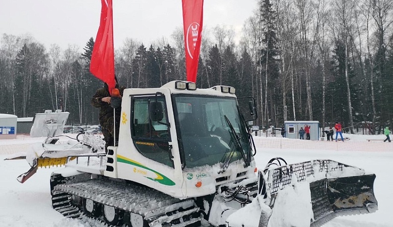 В Обнинске лыжную трассу подготавливает профессиональное олимпийское оборудование