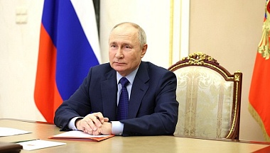 Владимир Путин  начал отвечать на вопросы россиян в прямом эфире 