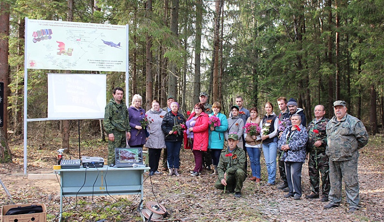 В Мещовском районе открыли памятный знак, посвященный советским лётчикам