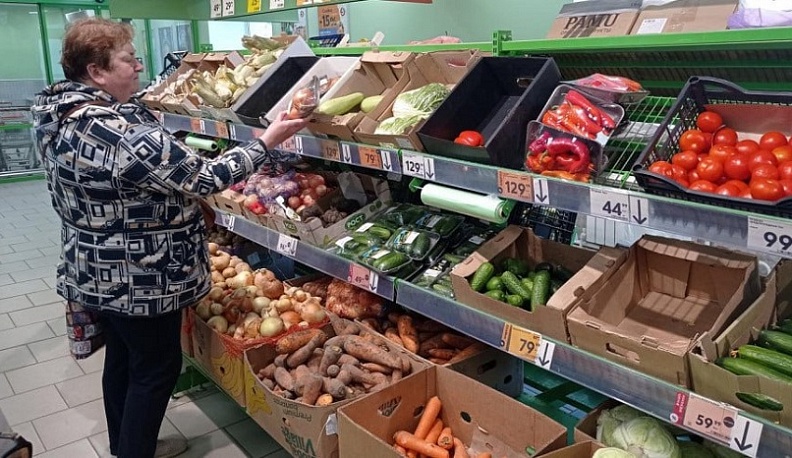 В Калужской области сетевые магазины распродали 72% продуктов и напитков