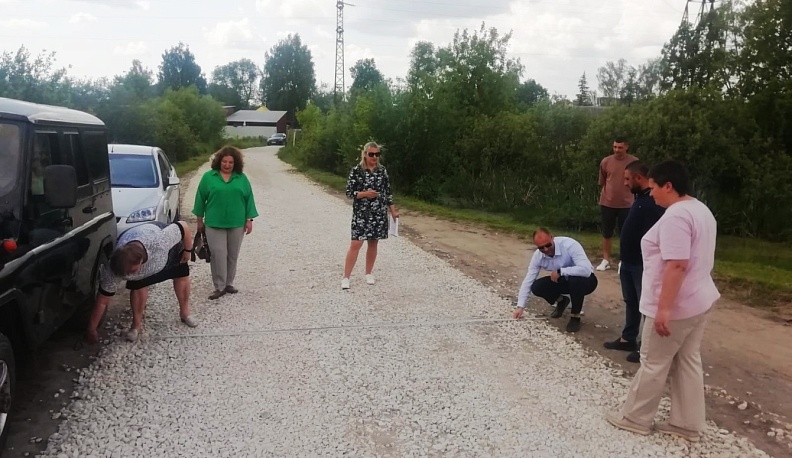 В Людинове проводятся работы по восстановлению дорожного покрытия