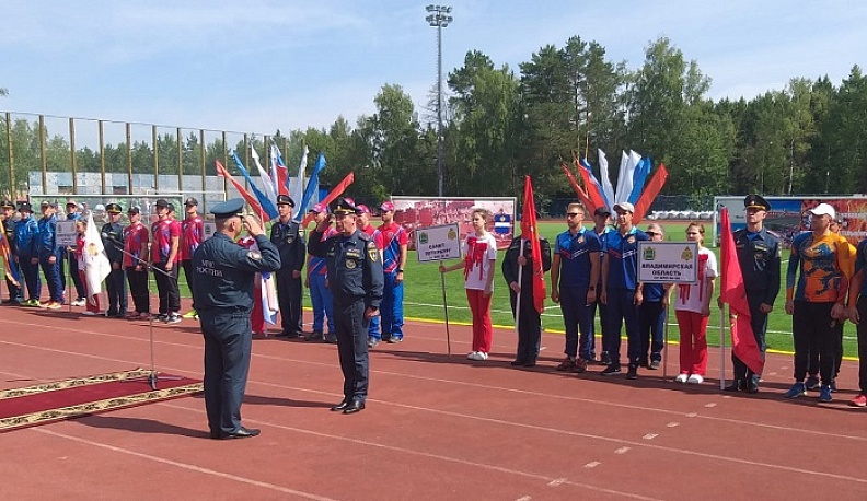 В Калуге стартовали межрегиональные соревнования по пожарно-спасательному спорту памяти Валерия Кишкурнo
