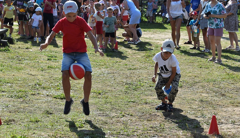 День Нептуна встретили на «Острове» в Кировском районе