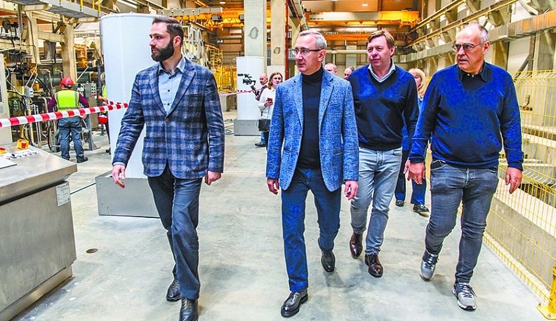 Владислав Шапша и Петер Кайндл  в составе делегации осмотрели производство.