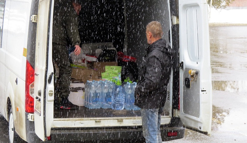 В Кирове отгрузили первую партию гуманитарной помощи беженцам