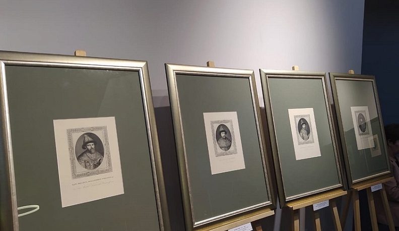 Грандиозная благотворительная акция «Белый цветок» проходит в эти минуты в калужском Инновационном культурном центре