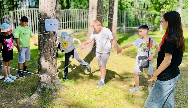 В Юхнове прошла детская «Зарничка»