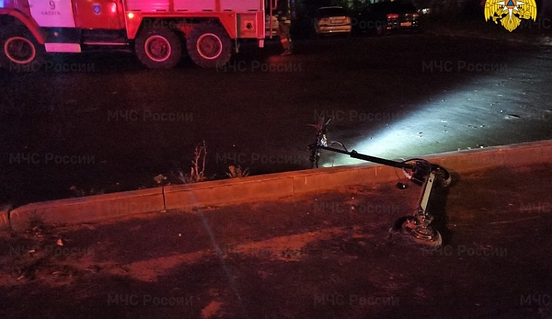 В Калуге на Грабцевском шоссе «Приора» сбила человека на электросамокате