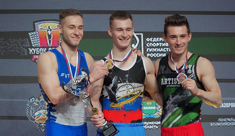 Даниел Маринов победил на брусьях на Кубке России по спортивной гимнастике