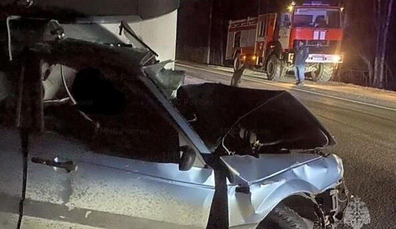 В Жиздринском округе ночью произошло тройное ДТП с двумя погибшими 