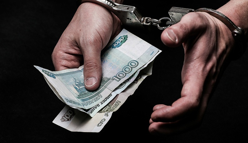 В Калуге поймали мигранта при попытке дать взятку сотрудникам ДПС 