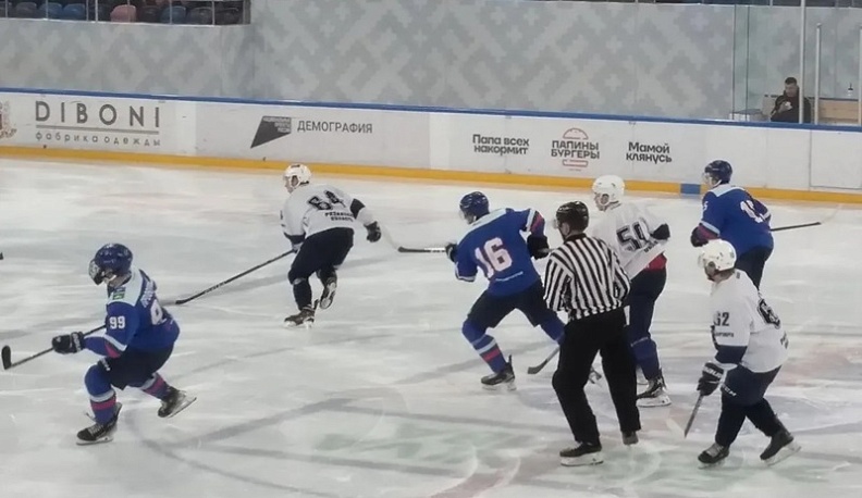 В Калуге стартовал хоккейный турнир, посвященный памяти Сергея Литвинова